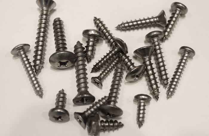 Screws for thin metal sheet – StockScrews